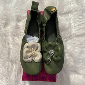 *EUC* Tory Burch Daphne Green Flower Ballet Sheep Plume Leather, Size 10